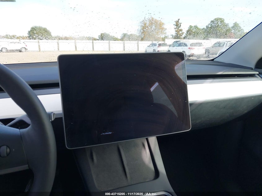 2024 Tesla Model Y Long Range Dual Motor All-Wheel Drive VIN: 7SAYGDEE2RA266970 Lot: 43715205