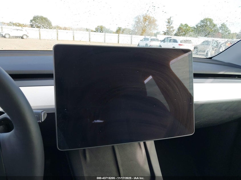 2024 Tesla Model Y Long Range Dual Motor All-Wheel Drive VIN: 7SAYGDEE2RA266970 Lot: 43715205