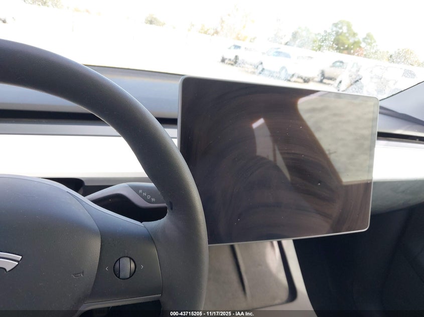 2024 Tesla Model Y Long Range Dual Motor All-Wheel Drive VIN: 7SAYGDEE2RA266970 Lot: 43715205