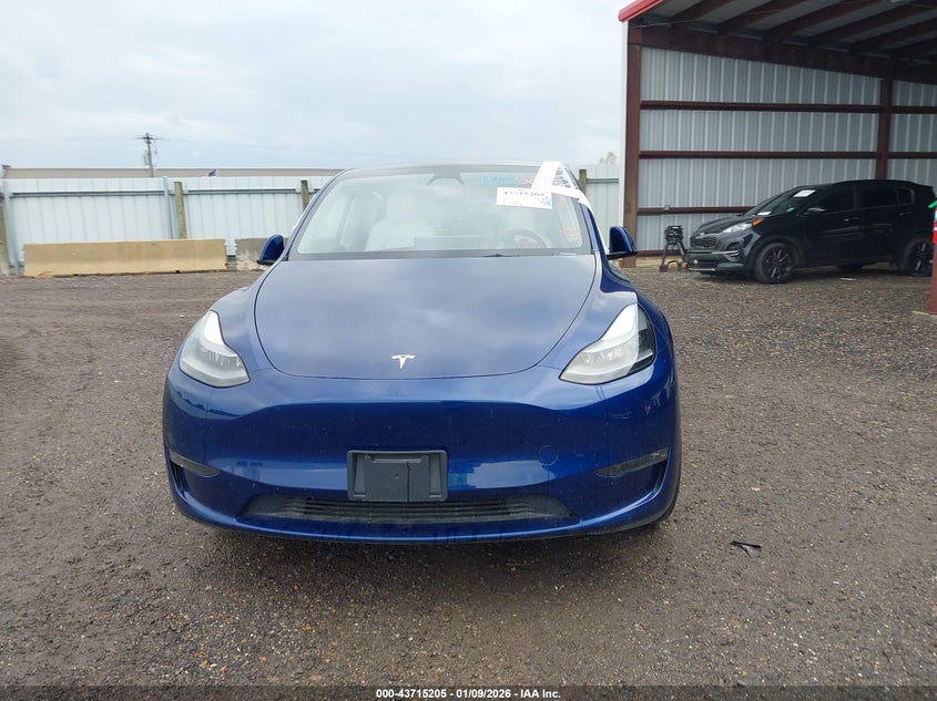 2024 Tesla Model Y Long Range Dual Motor All-Wheel Drive VIN: 7SAYGDEE2RA266970 Lot: 43715205