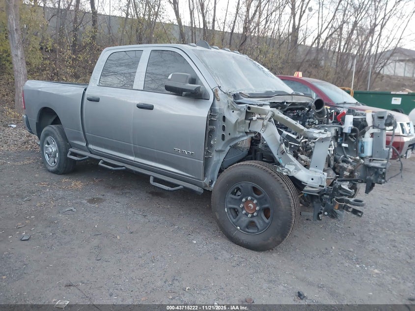 RAM 2500 TRADESMAN 4X4 6 4 BOX