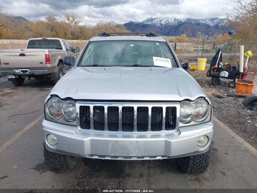 2005 Jeep Grand Cherokee Limited VIN: 1J8HR58225C686861 Lot: 43715230