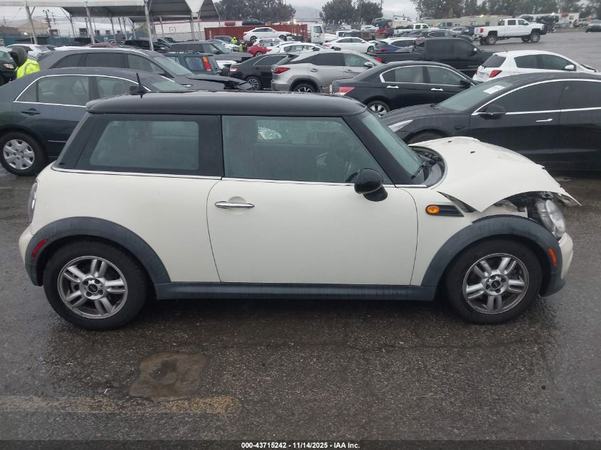 2013 Mini Hardtop Cooper VIN: WMWSU3C58DT686084 Lot: 43715242