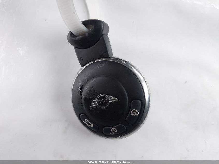 2013 Mini Hardtop Cooper VIN: WMWSU3C58DT686084 Lot: 43715242