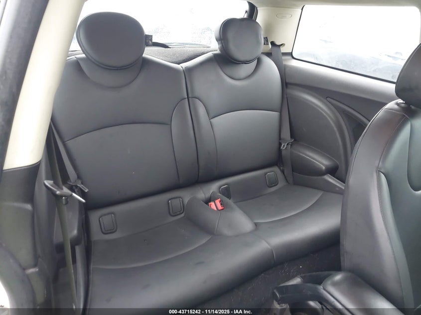 2013 Mini Hardtop Cooper VIN: WMWSU3C58DT686084 Lot: 43715242