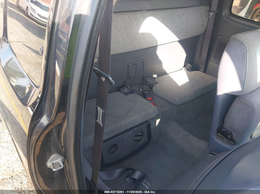 1998 Toyota Tacoma Base V6 VIN: 4TAVN52N1WZ129586 Lot: 43715261