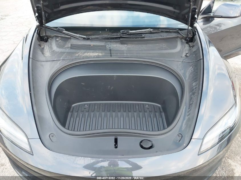 2025 Tesla Model 3 Long Range Rear-Wheel Drive/Standard VIN: 5YJ3E1EA0SF985863 Lot: 43715392