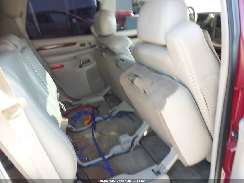 2004 Cadillac Escalade Standard VIN: 1GYEK63N94R176972 Lot: 43715459