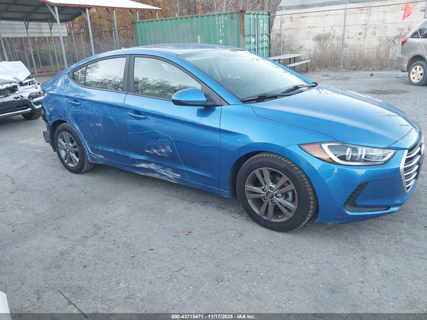 HYUNDAI ELANTRA SE
