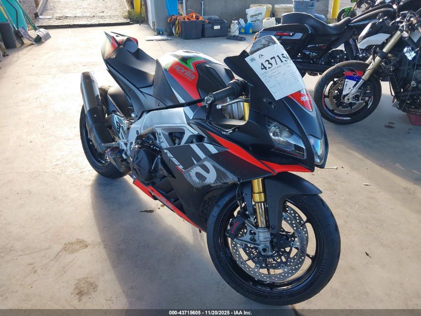 2020 Aprilia Rsv4