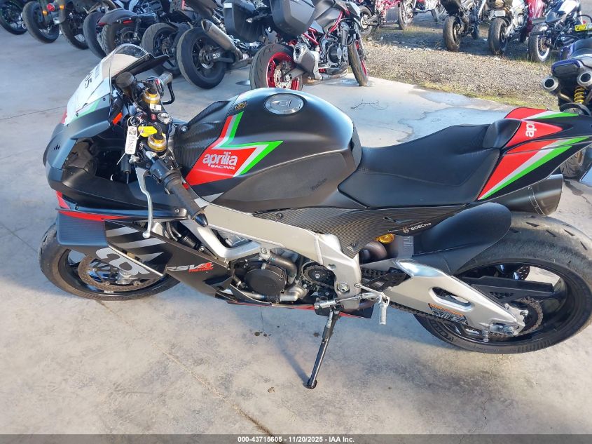 2020 Aprilia Rsv4 VIN: ZD4KEUA10LM000087 Lot: 43715605