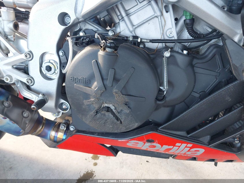 2020 Aprilia Rsv4 VIN: ZD4KEUA10LM000087 Lot: 43715605