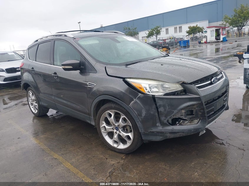 FORD ESCAPE TITANIUM