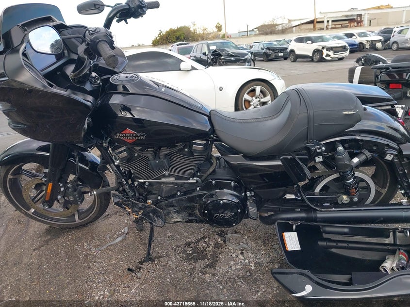 2025 Harley-Davidson Fltrx VIN: 1HD1KH726SB621348 Lot: 43715655