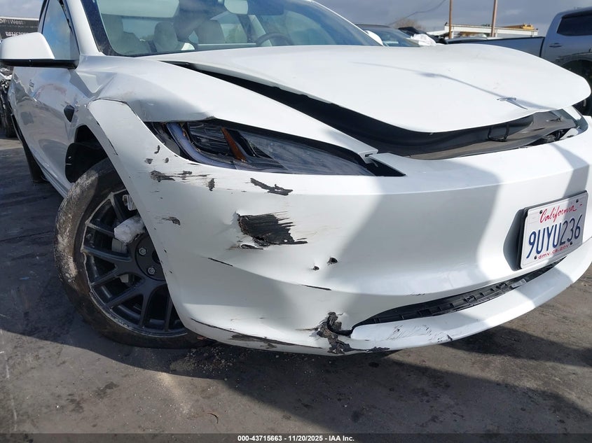 2025 Tesla Model 3 Long Range Rear-Wheel Drive VIN: 5YJ3E1EAXSF062595 Lot: 43715663