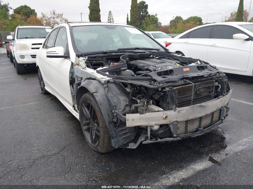MERCEDES-BENZ C-CLASS SPORT