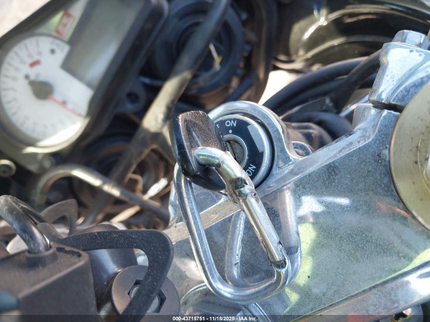 2001 Suzuki Gsx-R1000 VIN: JS1GT74A612109676 Lot: 43715751