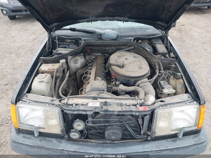 1988 Mercedes-Benz 300 Te VIN: WDBEA90D6JF057374 Lot: 43715773