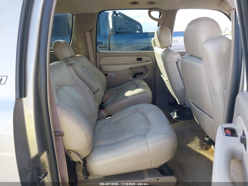 2002 Chevrolet Suburban 1500 Z71 VIN: 3GNFK16ZX2G236967 Lot: 43715780