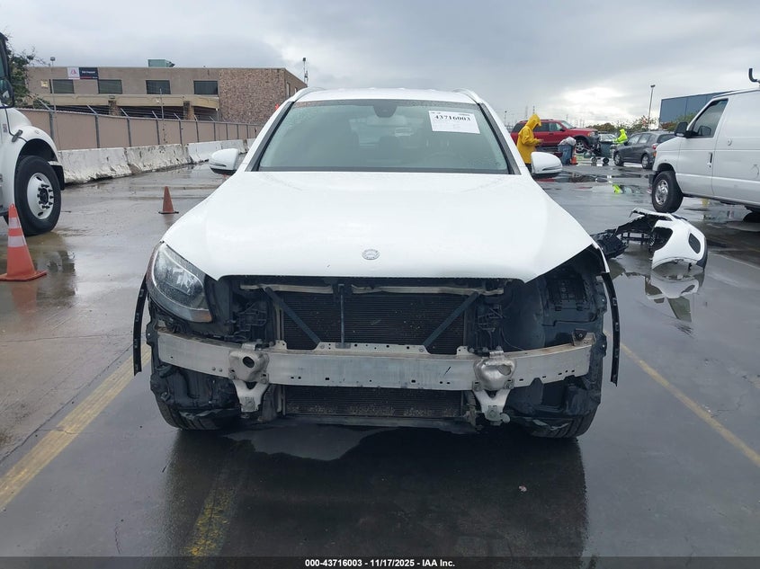 2017 Mercedes-Benz Glc 300 VIN: WDC0G4JBXHF198091 Lot: 43716003