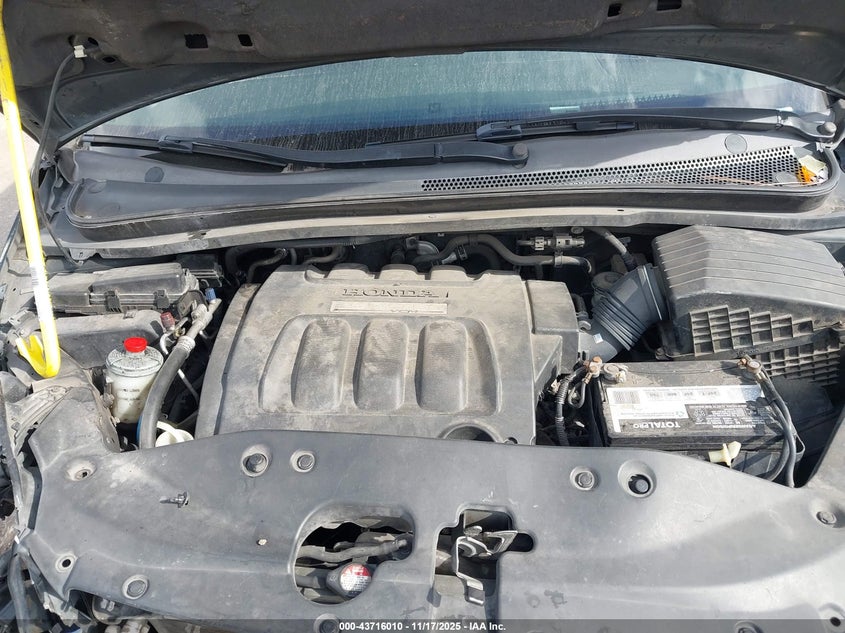 2005 Honda Odyssey Touring VIN: 5FNRL38825B056671 Lot: 43716010