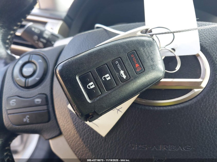 2016 Lexus Is 200T VIN: JTHBA1D29G5038426 Lot: 43716075