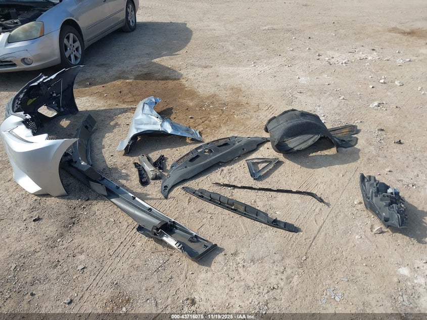 2016 Lexus Is 200T VIN: JTHBA1D29G5038426 Lot: 43716075