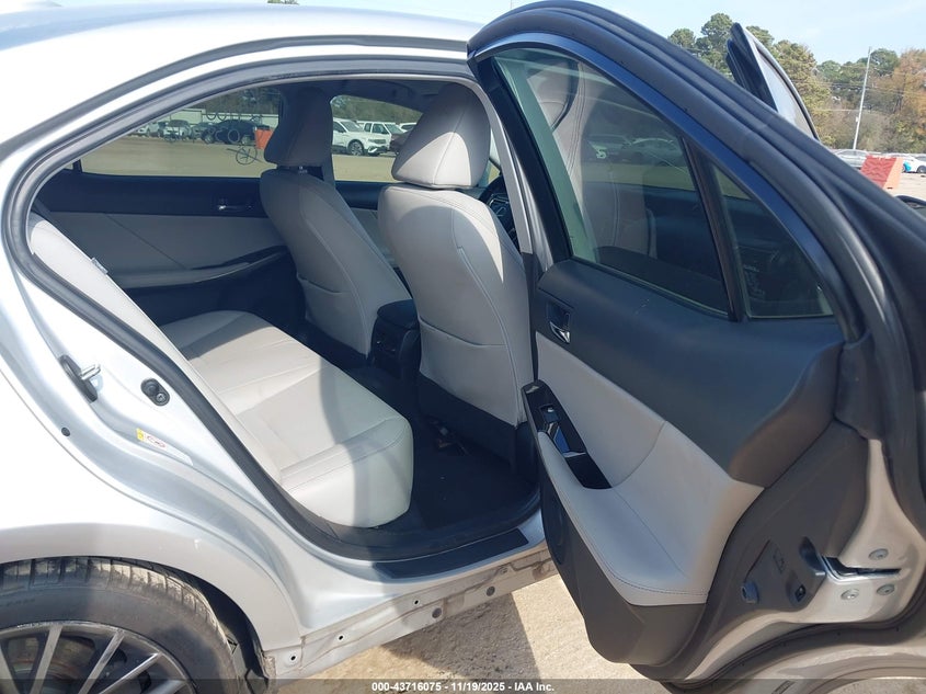 2016 Lexus Is 200T VIN: JTHBA1D29G5038426 Lot: 43716075