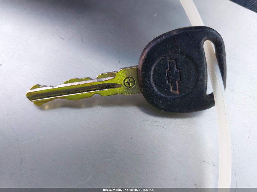 2007 Chevrolet Equinox Ls VIN: 2CNDL23F076093698 Lot: 43716087