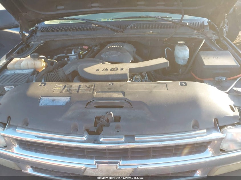 2004 Chevrolet Tahoe Ls VIN: 1GNEC13Z94J256156 Lot: 43716091