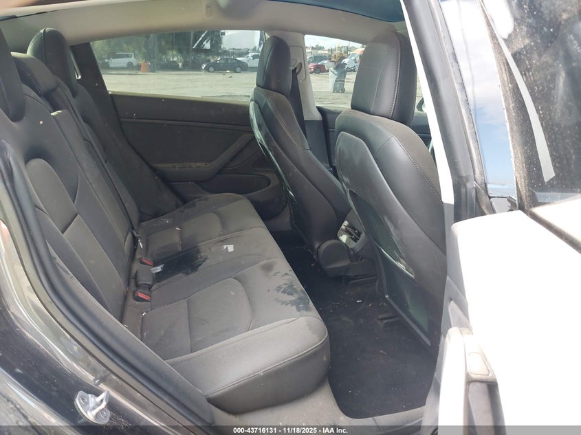 2019 Tesla Model 3 Long Range/Mid Range/Standard Range/Standard Range Plus VIN: 5YJ3E1EA8KF401953 Lot: 43716131