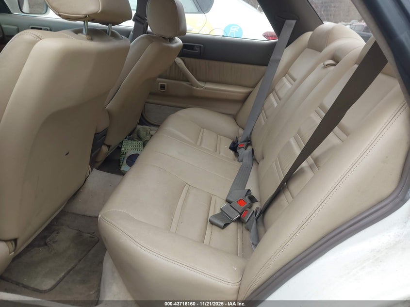 JT8VV22T3M0146925 1991 LEXUS ES photo no. 8