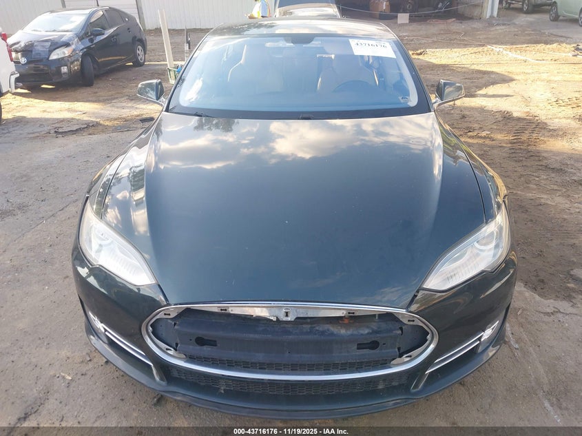 2013 Tesla Model S Performance VIN: 5YJSA1DP0DFP04659 Lot: 43716176