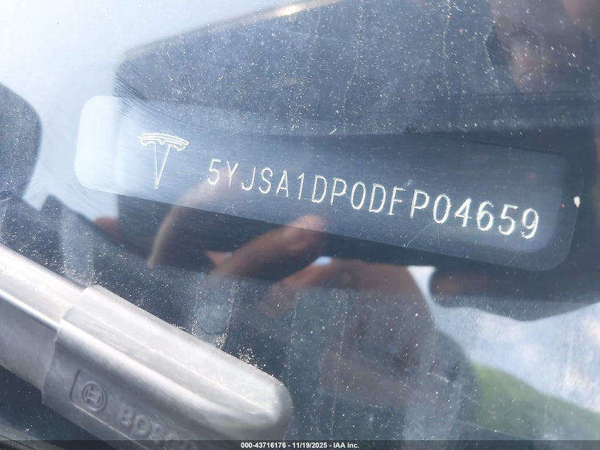 2013 Tesla Model S Performance VIN: 5YJSA1DP0DFP04659 Lot: 43716176