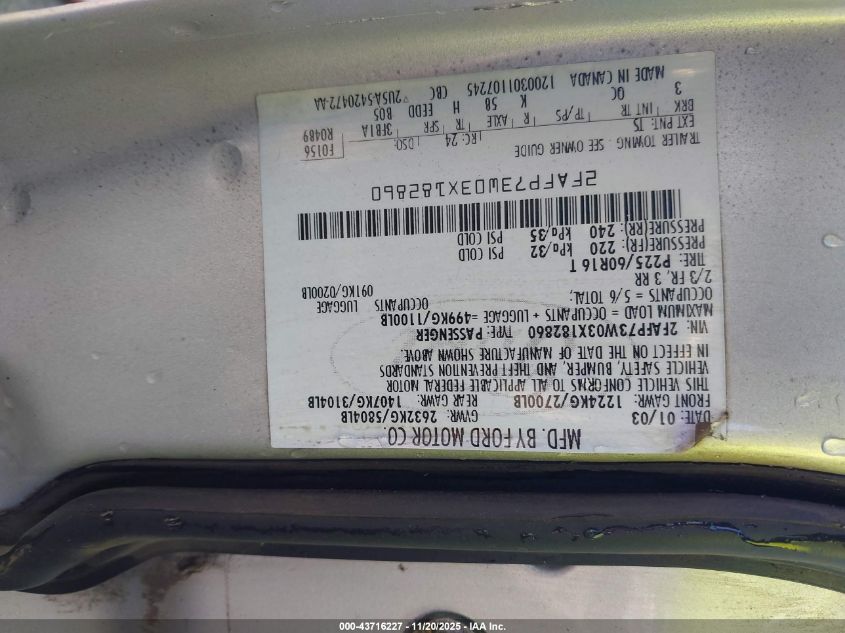 2003 Ford Crown Victoria Standard VIN: 2FAFP73W03X182860 Lot: 43716227