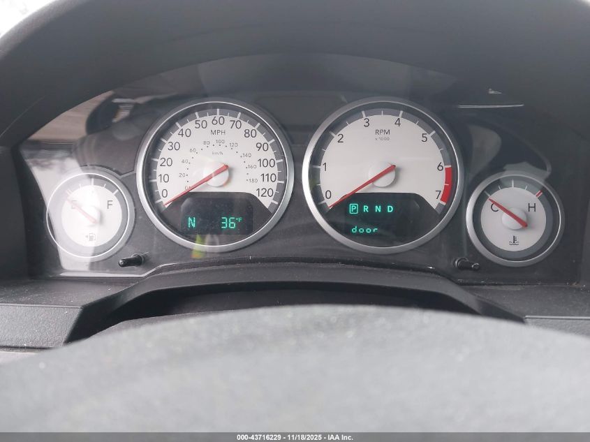 2010 Dodge Grand Caravan Crew VIN: 2D4RN6DX4AR396575 Lot: 43716229