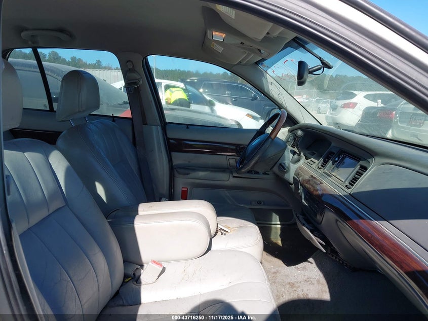 2MEFM75W54X604783 2004 MERCURY GRAND MARQUIS photo no. 5