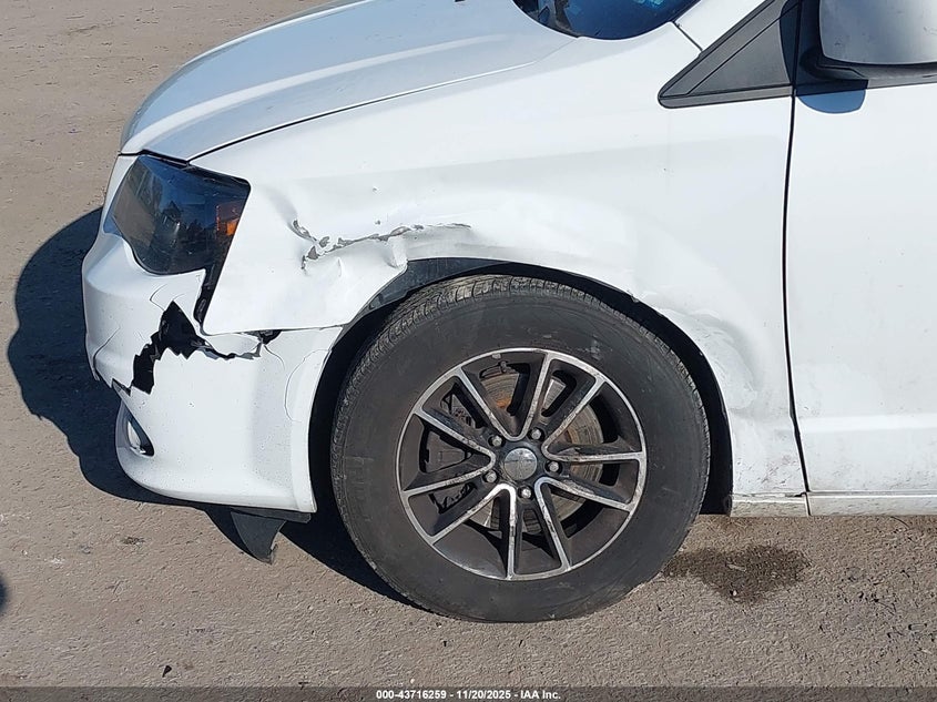 2019 Dodge Grand Caravan Gt VIN: 2C4RDGEG6KR563640 Lot: 43716259