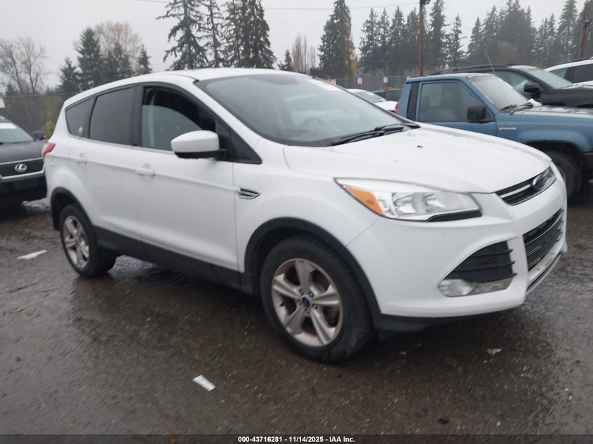 FORD ESCAPE SE