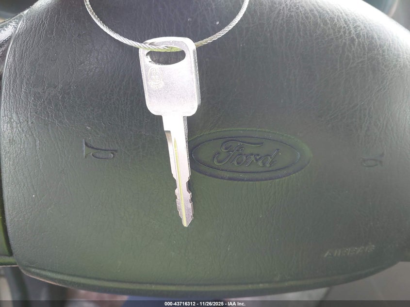 2000 Ford E-150 Recreational VIN: 1FDRE14L6YHA72638 Lot: 43716312