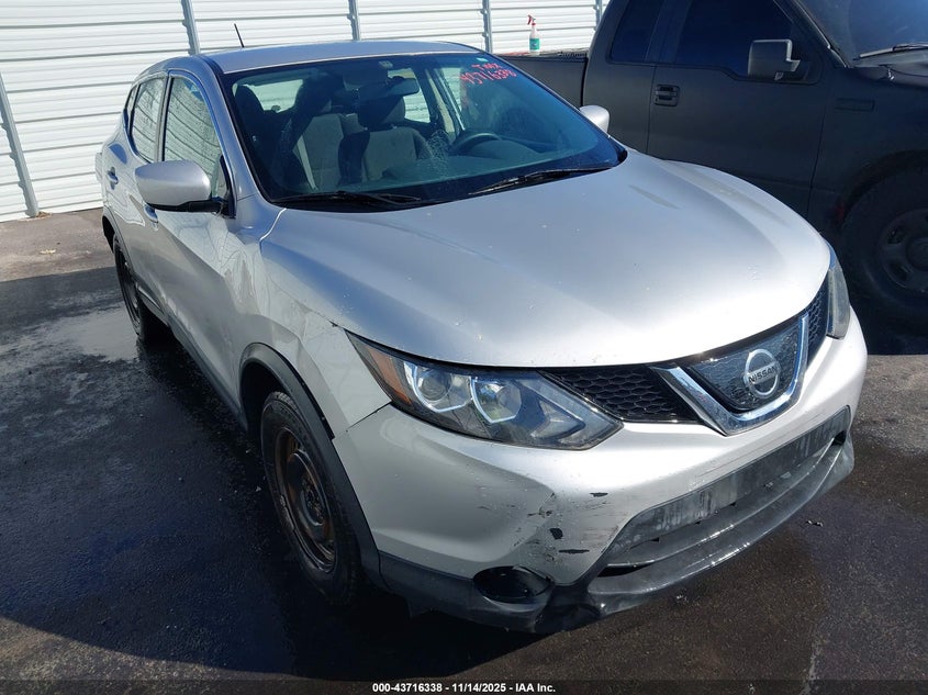 NISSAN ROGUE SPORT S
