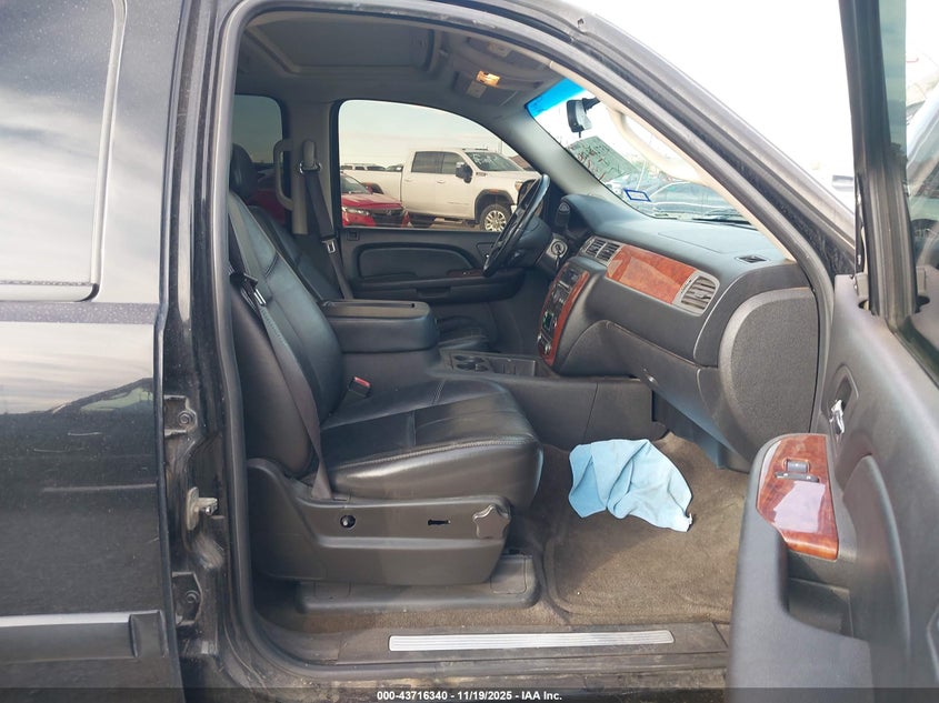 1GNEC233X9R156528 2009 CHEVROLET TAHOE photo no. 5