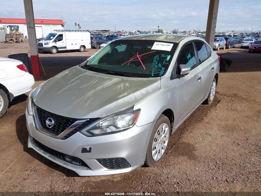 3N1AB7AP8JY254391 2018 NISSAN SENTRA photo no. 2