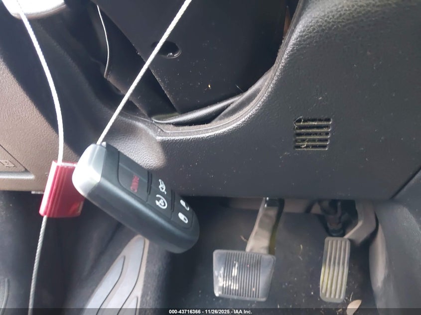 2015 Chrysler 200 Limited VIN: 1C3CCCAB6FN647458 Lot: 43716366