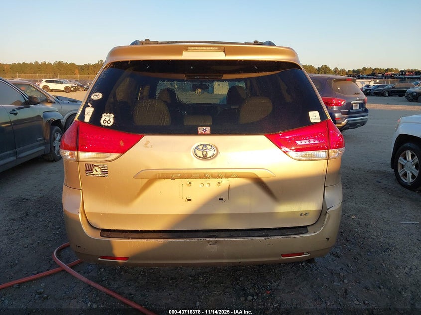 5TDKK3DC8CS245803 2012 TOYOTA SIENNA photo no. 15