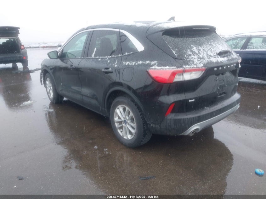 1FMCU0BZ8MUB25786 2021 FORD ESCAPE photo no. 3