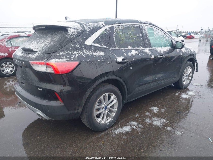 1FMCU0BZ8MUB25786 2021 FORD ESCAPE photo no. 4
