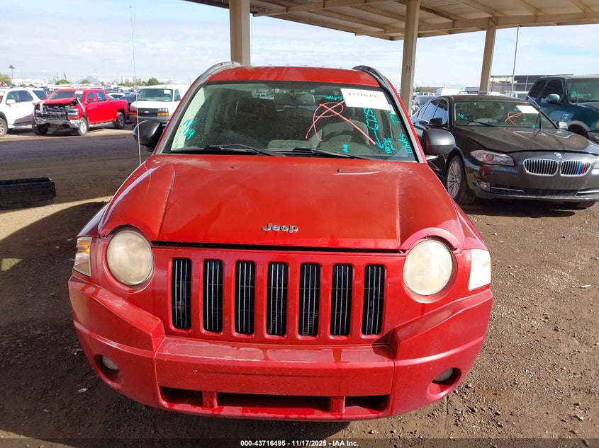 2008 Jeep Compass Sport VIN: 1J8FT47W88D672551 Lot: 43716495