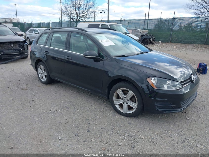 VOLKSWAGEN GOLF SPORTSVAN TDI S 4-DOOR