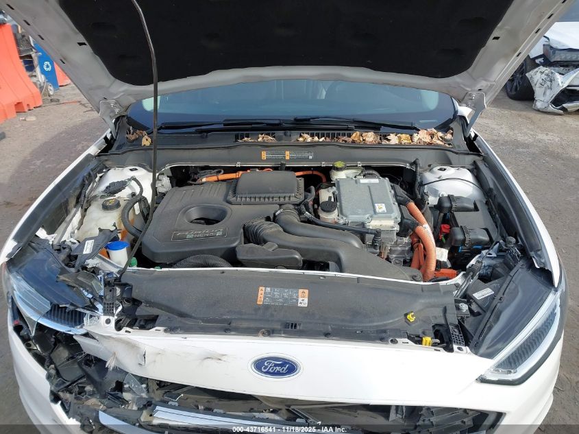 2017 Ford Fusion Energi Titanium VIN: 3FA6P0SU6HR147186 Lot: 43716541